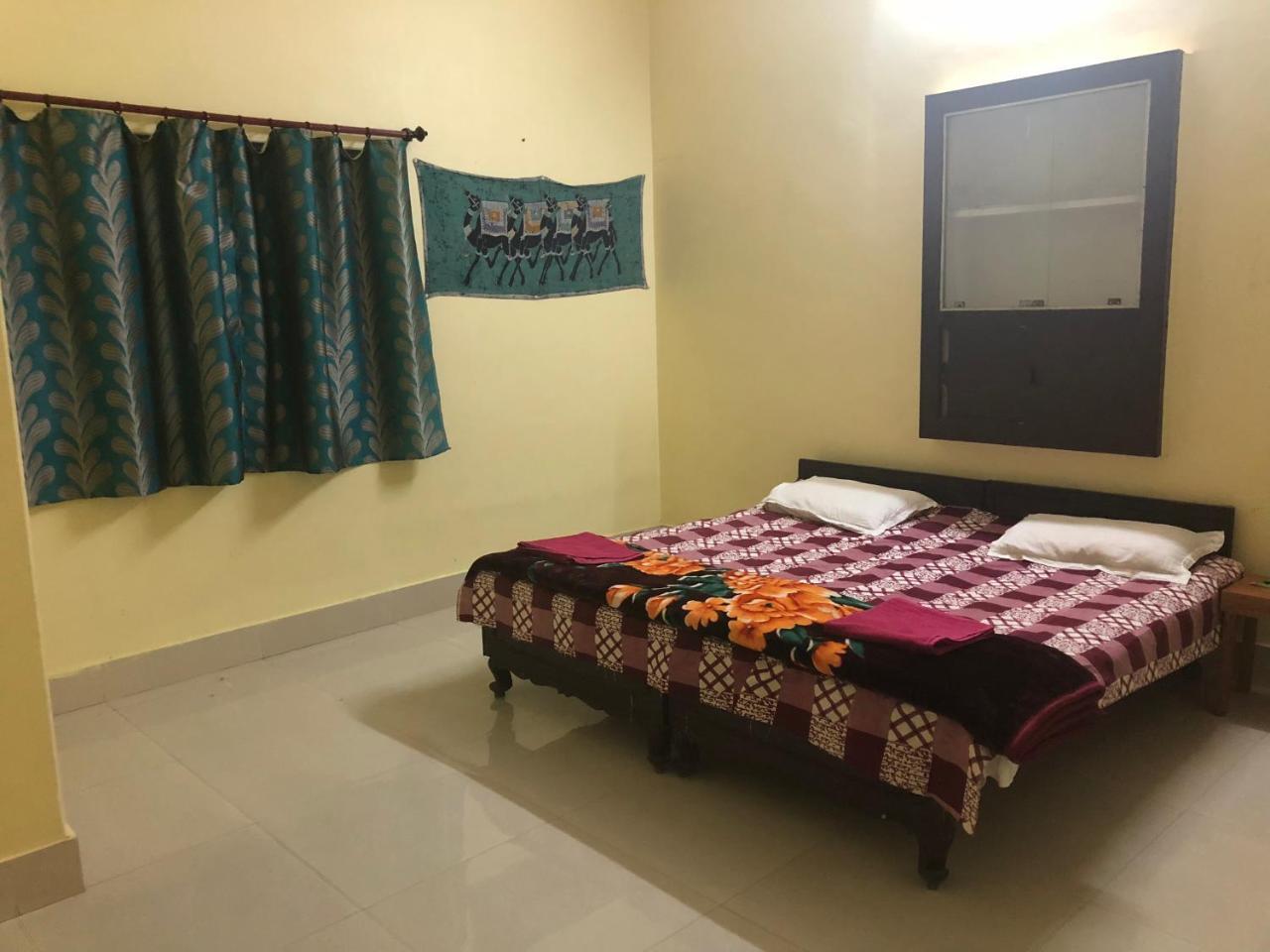Gangotri Paying Guest House Varanasi Exterior foto