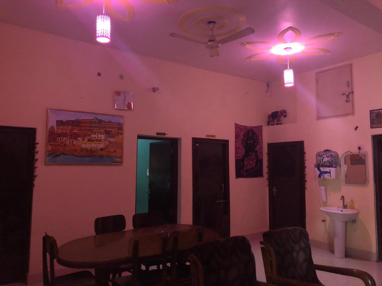 Gangotri Paying Guest House Varanasi Exterior foto